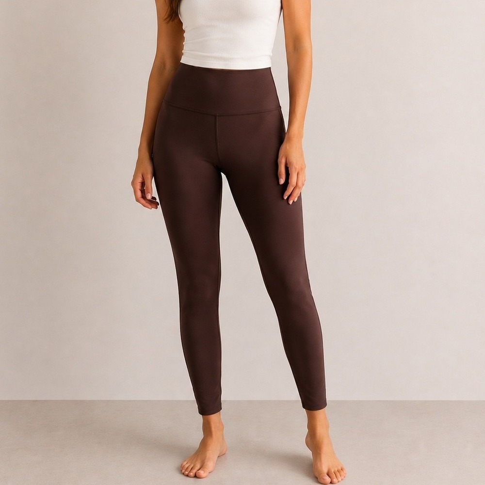 Quince Ultra Form High Rise Legging Stretch Gym Pocket Wick Espresso Medium NWOT